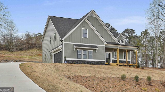 view of front of house with a porch