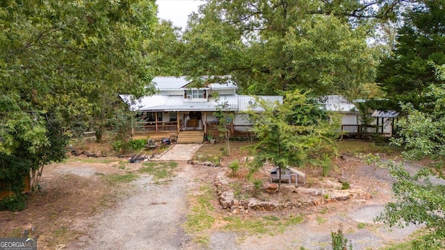 view of front facade with a porch