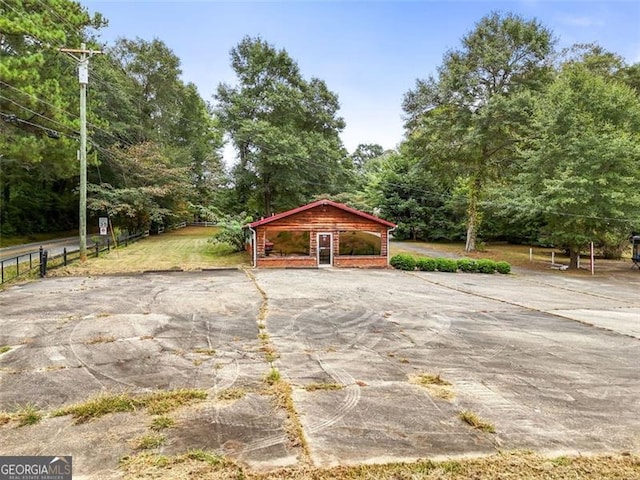 view of front of property