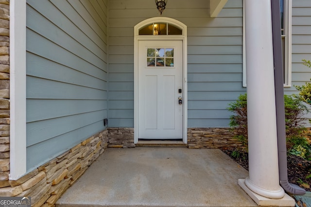 view of property entrance