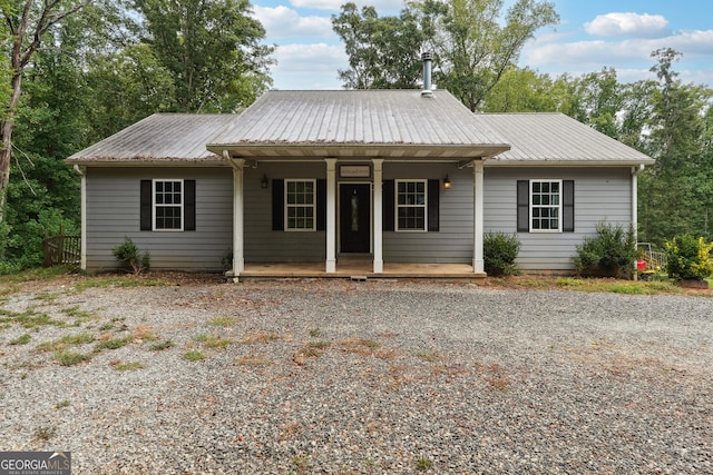 view of front of house featuring a porch