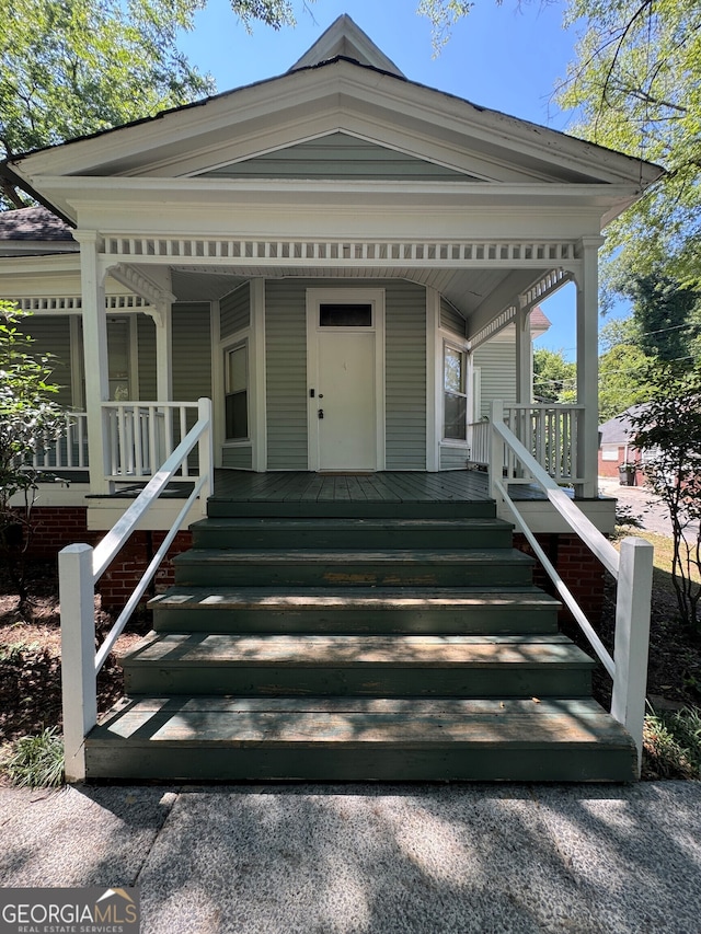 view of front of house featuring a porch