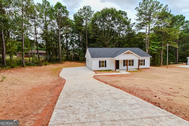 view of front of property