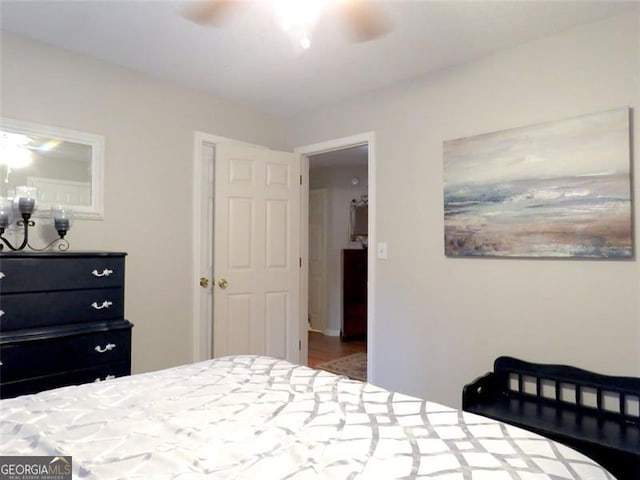 bedroom featuring ceiling fan