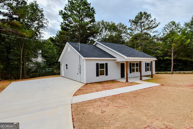 view of front of property