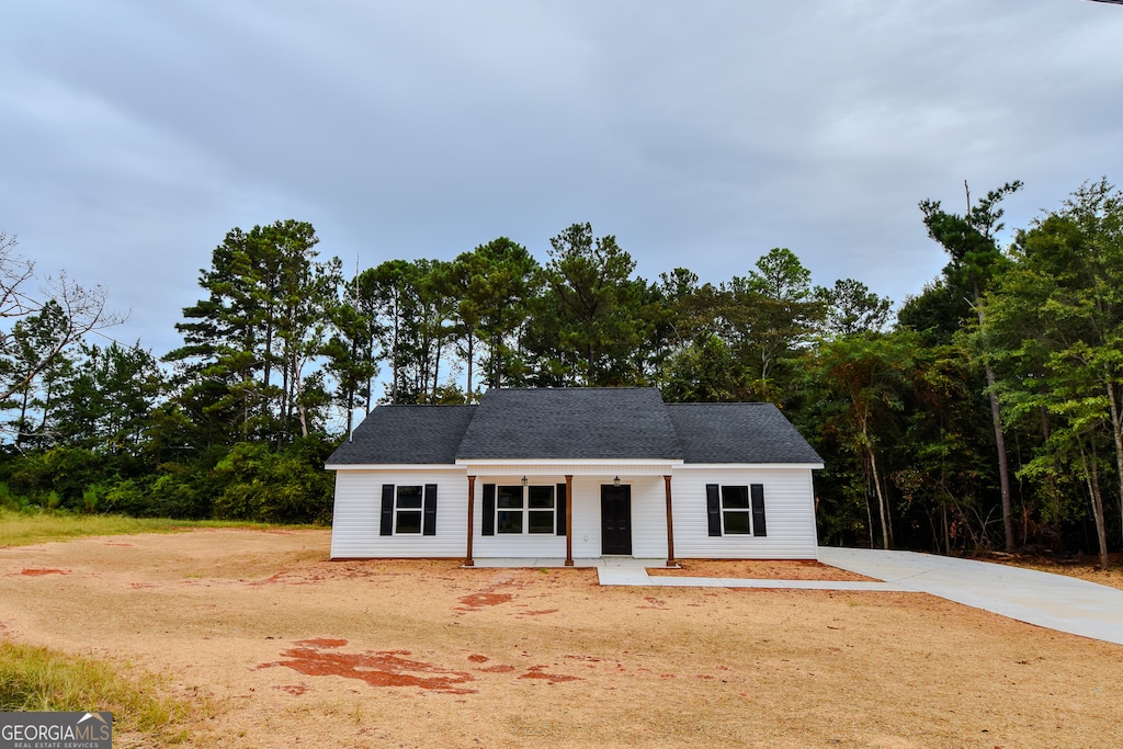 view of front of house