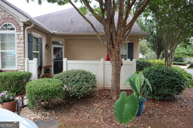 view of front of house