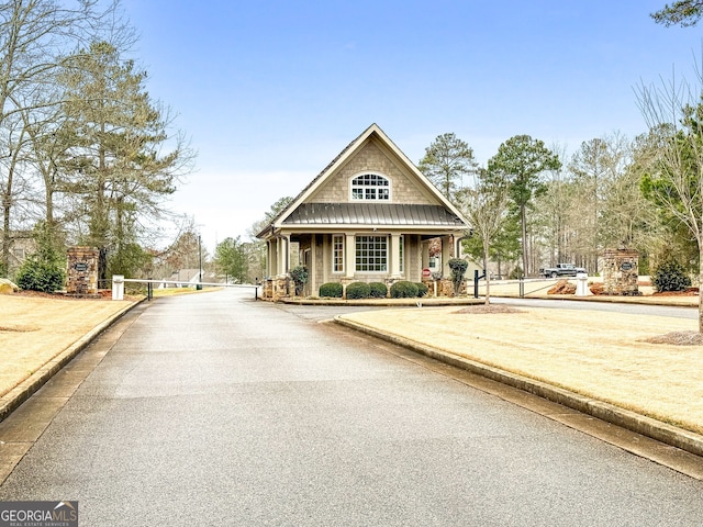 view of front of home featuring a porch