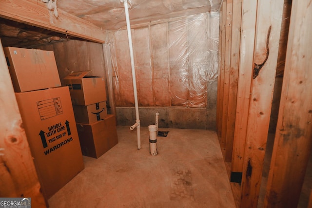 view of unfinished below grade area