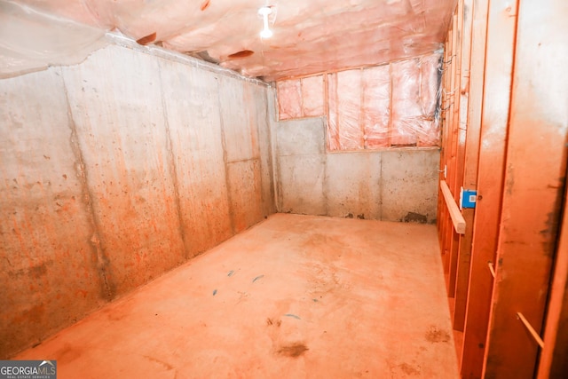 view of unfinished basement