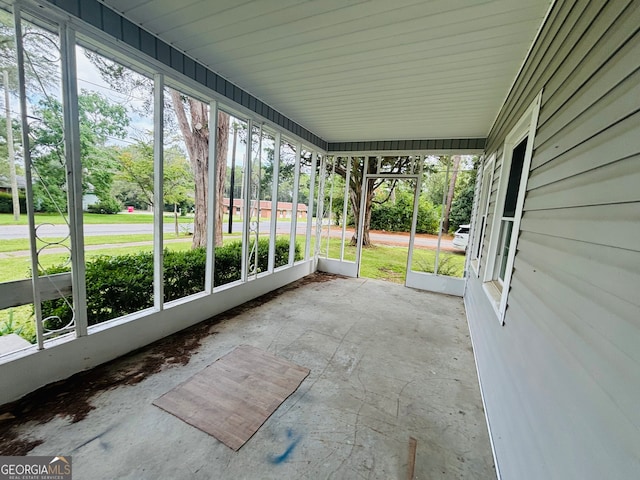 view of unfurnished sunroom