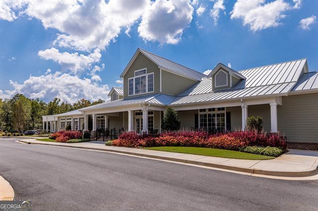 view of front of home featuring a porch