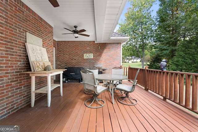 deck with ceiling fan