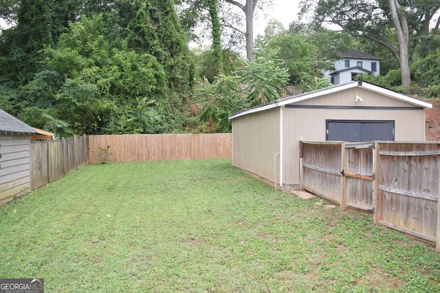 view of yard with a shed