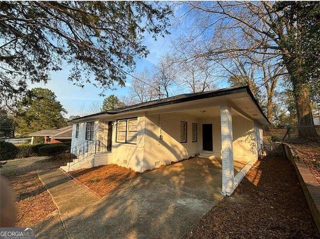 view of front of property