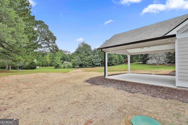 view of yard with a patio area