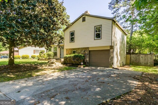 view of front of home featuring a garage