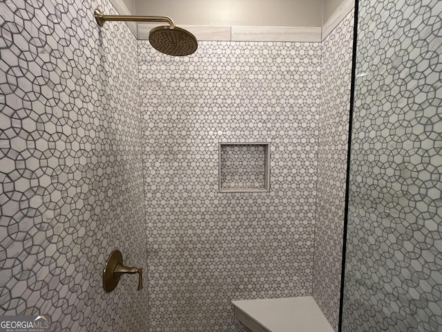 202 Maplewood Cir, Griffin, GA 30224 - bathroom view of tiled shower
