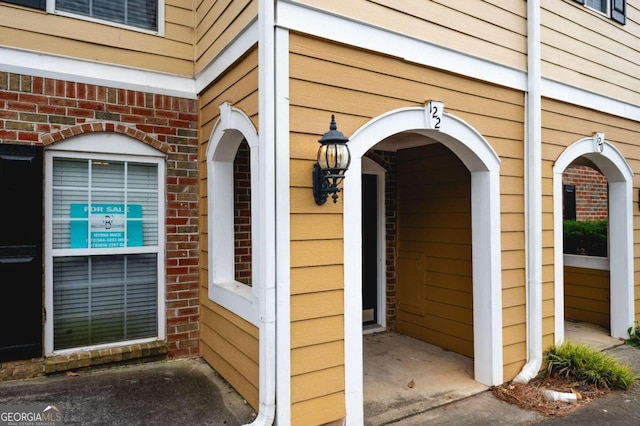 view of property entrance