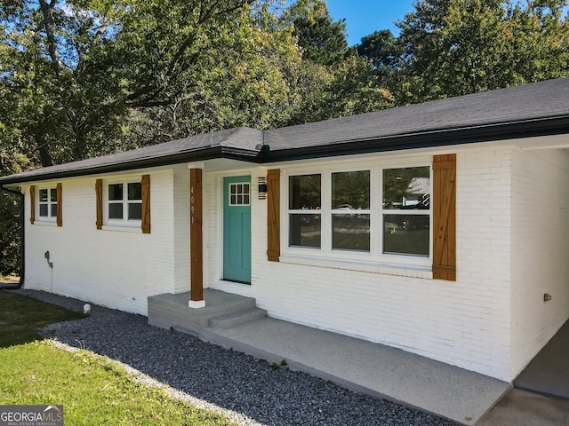 view of front of property with a patio area