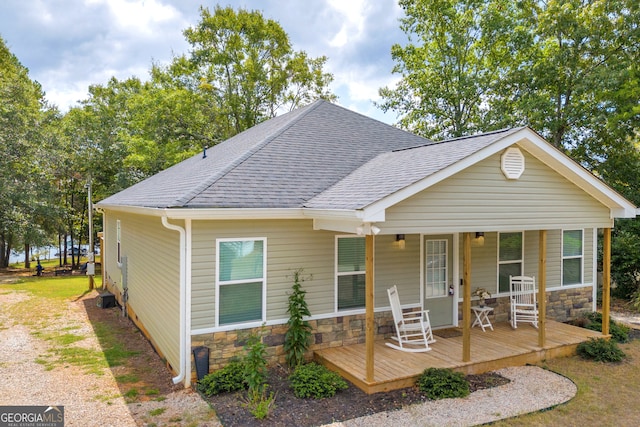 179 Bamboo Pt, Hartwell, GA 30643 - view of front facade with roof with shingles and stone siding
