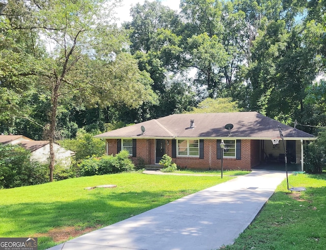 single story home featuring a front yard and a carport