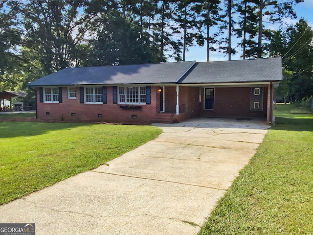 ranch-style home with a front yard