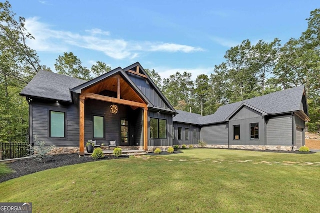 view of front of home with a front lawn