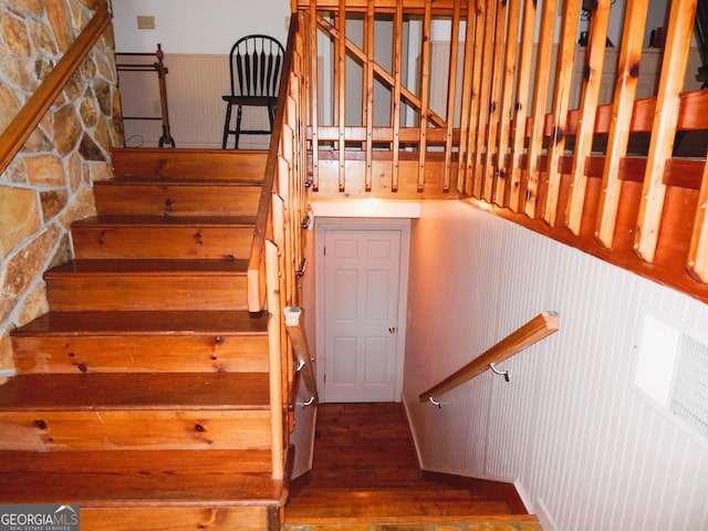 381 Hidden Lakeview Cir, Hiawassee, GA 30546 - staircase featuring wood finished floors
