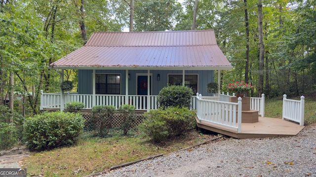 view of front of house with covered porch