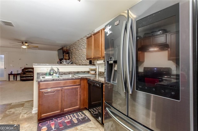 kitchen with ceiling fan, sink, kitchen peninsula, stainless steel refrigerator with ice dispenser, and black dishwasher