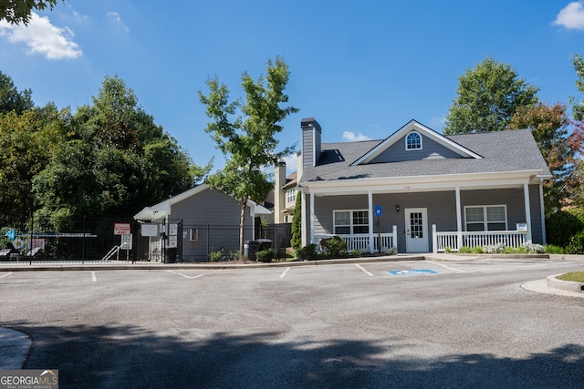 view of front of house featuring covered porch