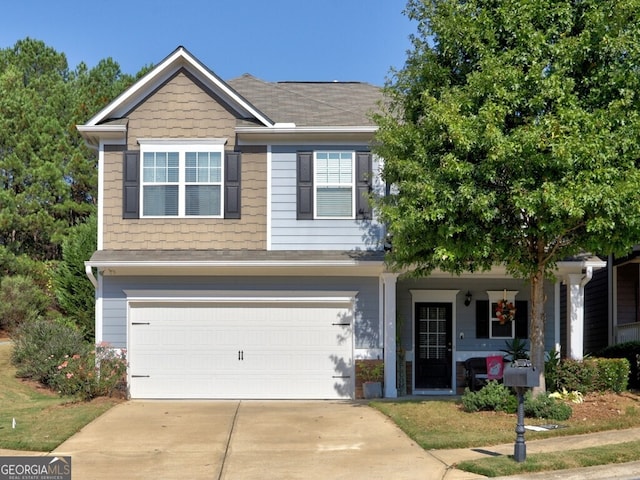 view of front facade featuring a garage