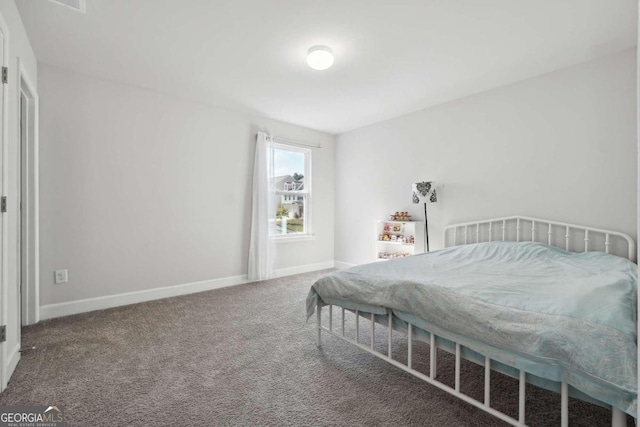 bedroom with carpet flooring