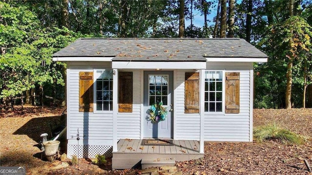 view of outbuilding