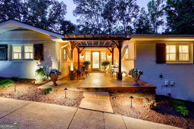 view of front of house featuring a patio