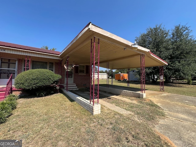 exterior space with a lawn