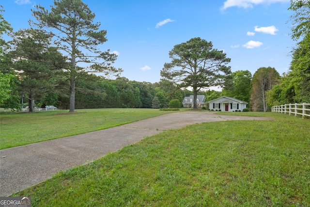 exterior space featuring a yard