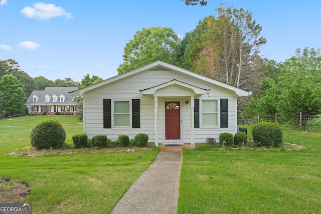 view of front of house with a front yard