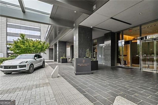 3630 Peachtree Rd Unit Ph3302, Atlanta, GA 30326 - common area with a towering ceiling