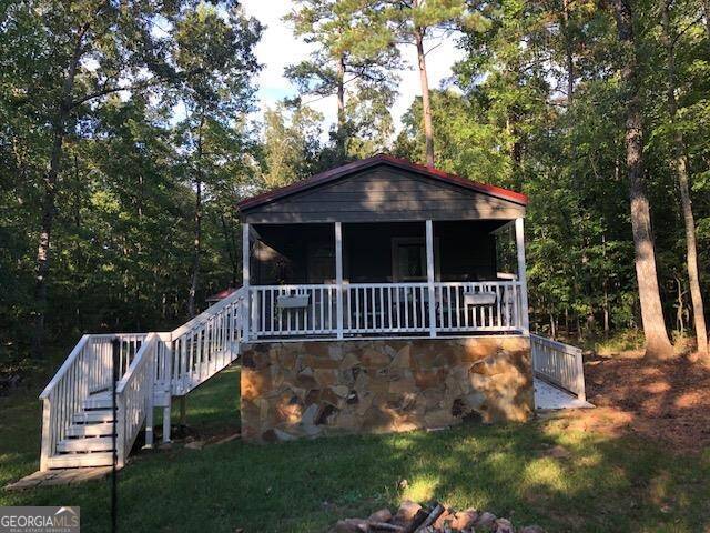 view of front facade with covered porch