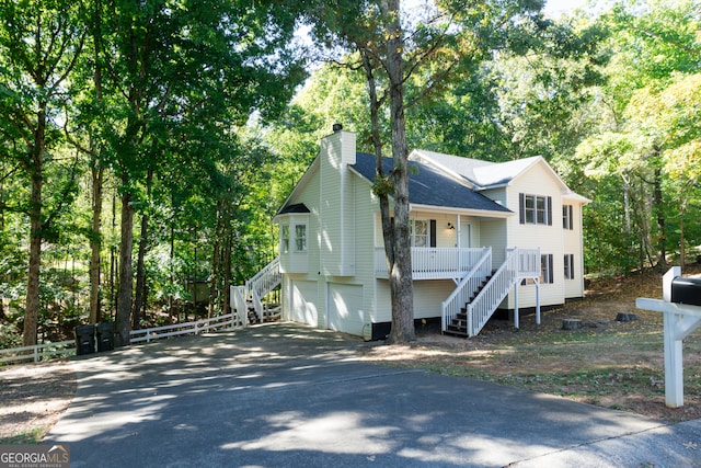 view of front of property