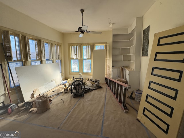 miscellaneous room with ceiling fan