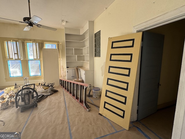 miscellaneous room with ceiling fan