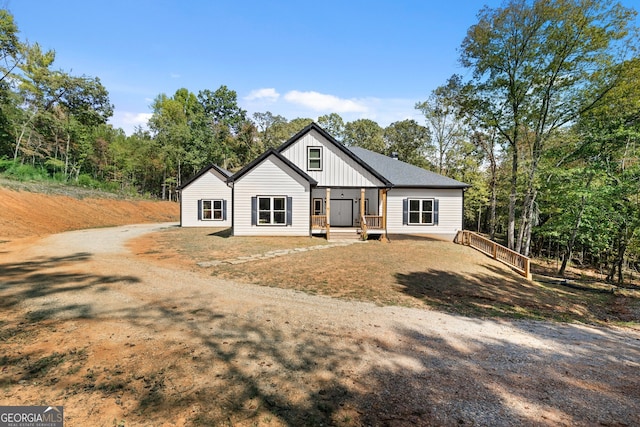 view of front of house