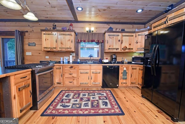 kitchen with sink, wood ceiling, light hardwood / wood-style floors, and black appliances