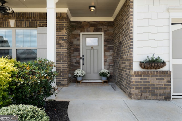 entrance to property with covered porch