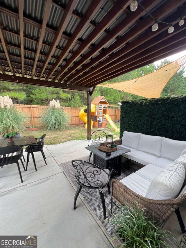 view of patio featuring an outdoor hangout area