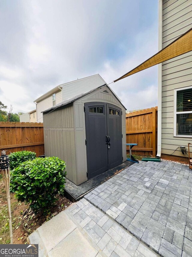 view of outbuilding