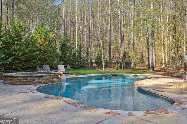 view of swimming pool featuring a patio area and pool water feature